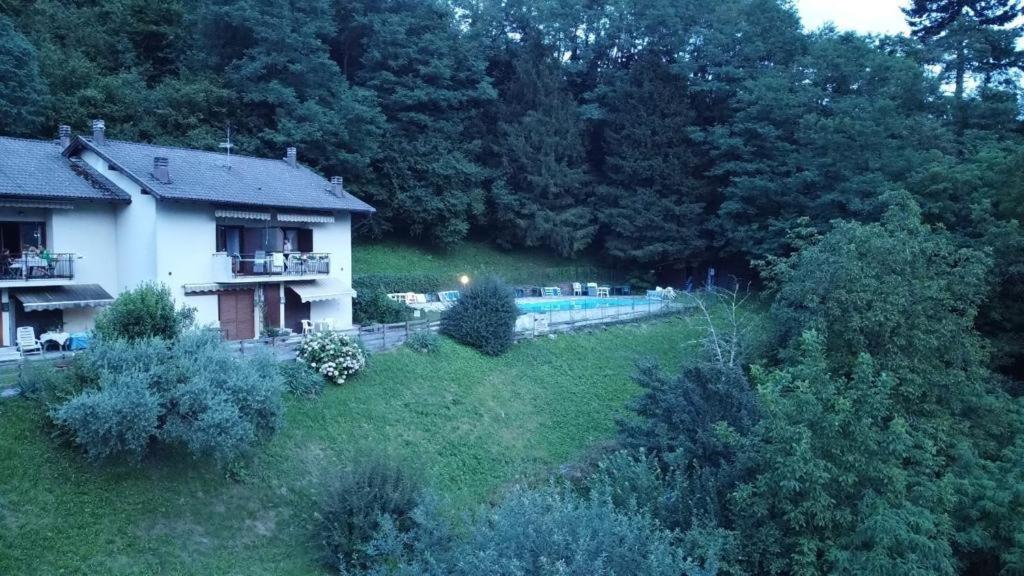 Ischia Red Tenna